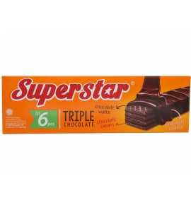 Bánh xốp phủ kem socola Superstar hộp 108g